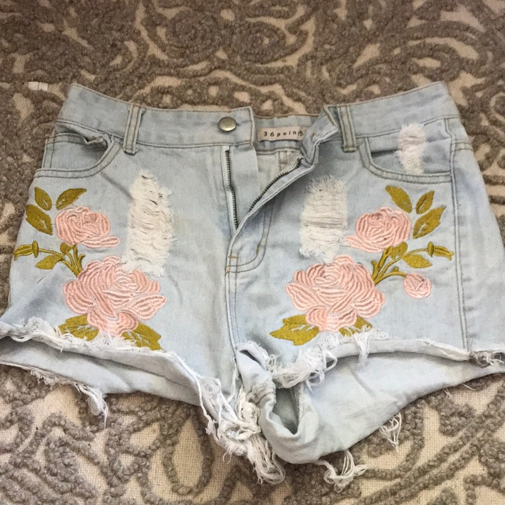 Rose Embroidered Jean Shorts 36point5